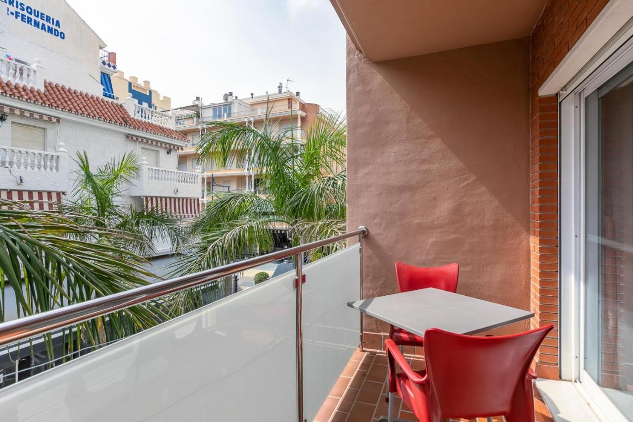 Apartamentos Guerrero Torre Del Mar Exterior photo