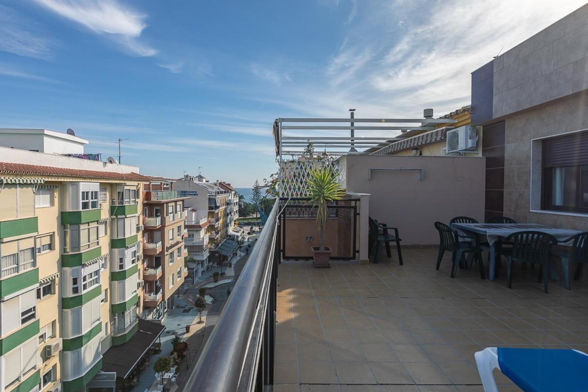 Apartamentos Guerrero Torre Del Mar Exterior photo