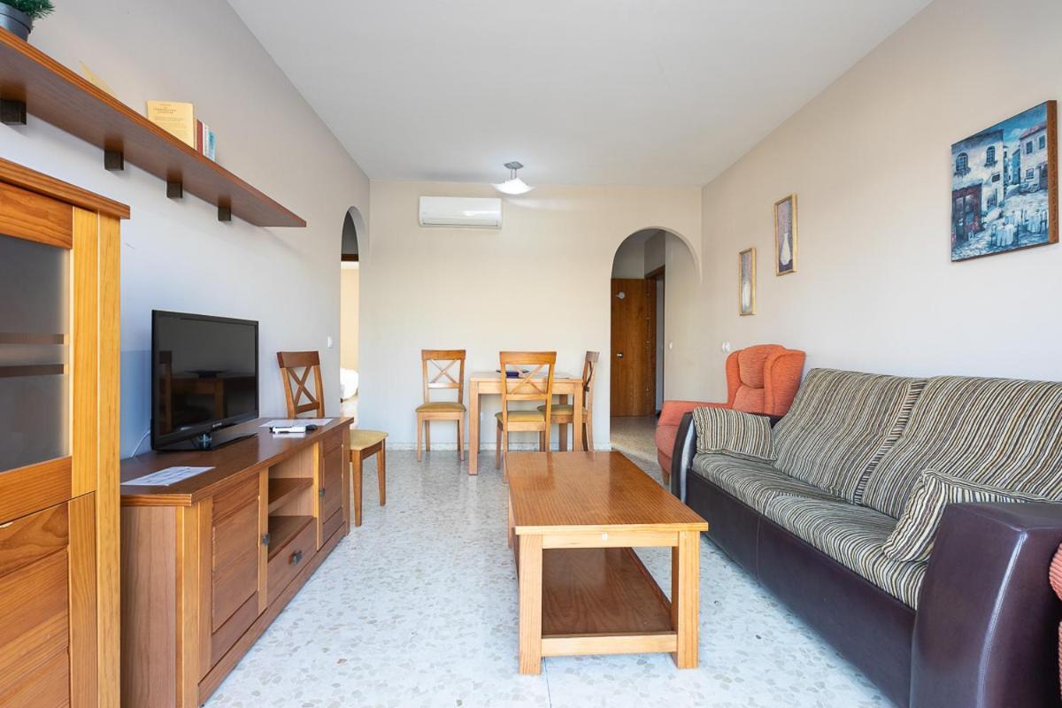 Apartamentos Guerrero Torre Del Mar Exterior photo