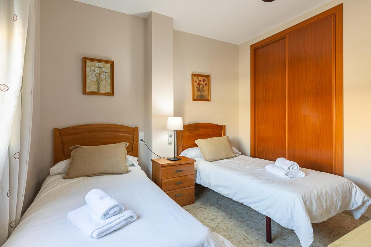 Apartamentos Guerrero Torre Del Mar Exterior photo
