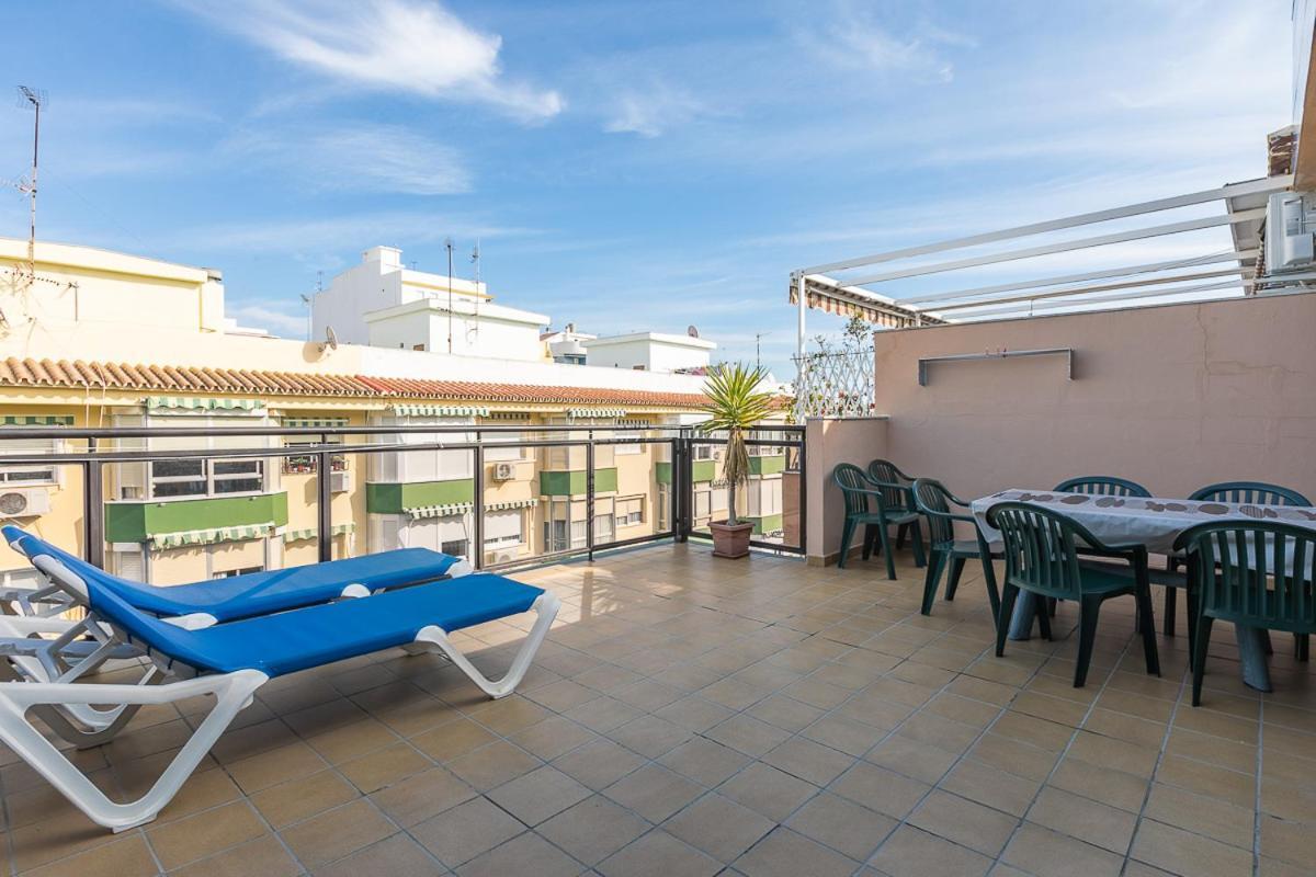 Apartamentos Guerrero Torre Del Mar Exterior photo