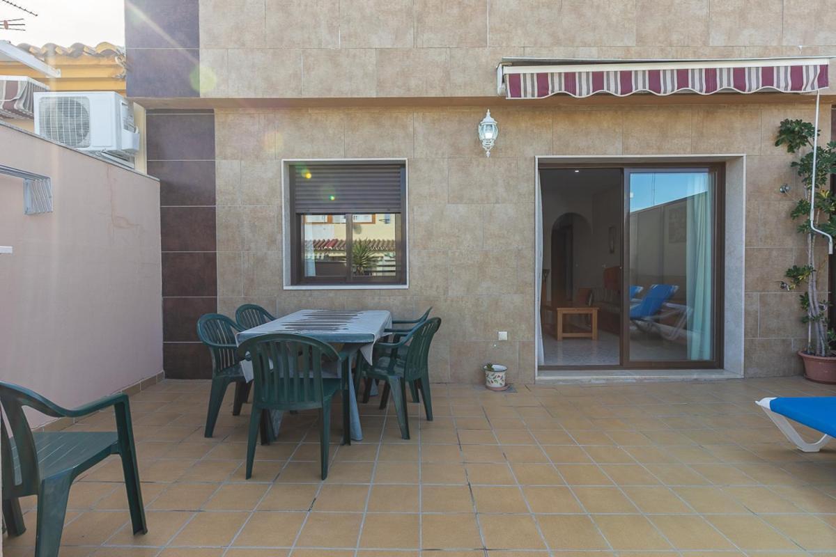 Apartamentos Guerrero Torre Del Mar Exterior photo