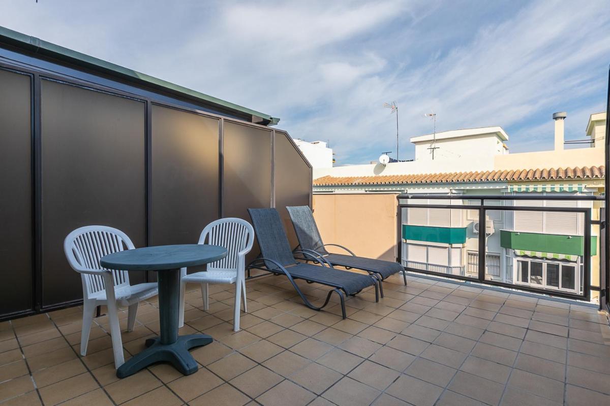 Apartamentos Guerrero Torre Del Mar Exterior photo