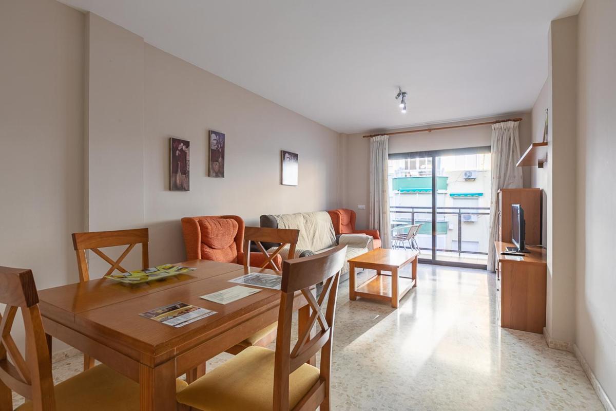 Apartamentos Guerrero Torre Del Mar Exterior photo