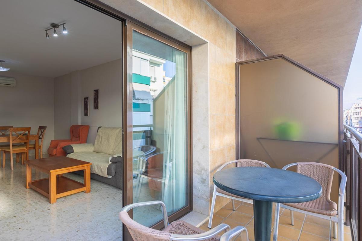 Apartamentos Guerrero Torre Del Mar Exterior photo