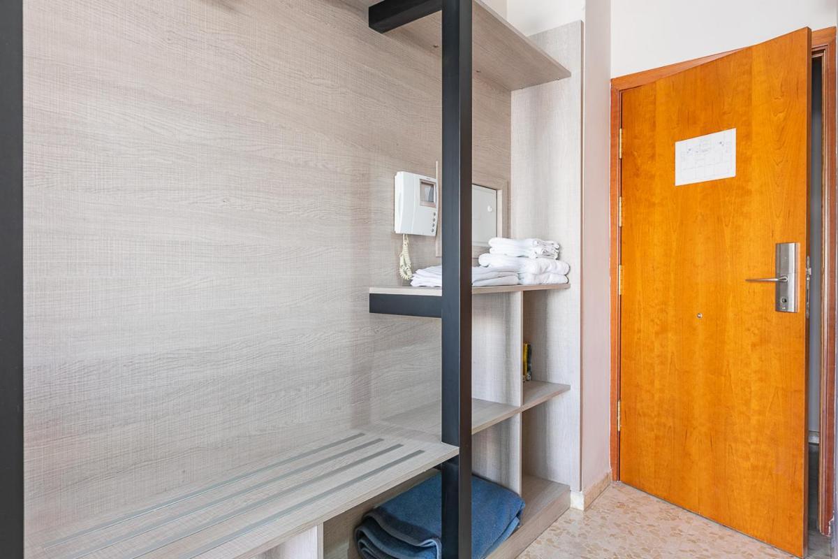Apartamentos Guerrero Torre Del Mar Exterior photo